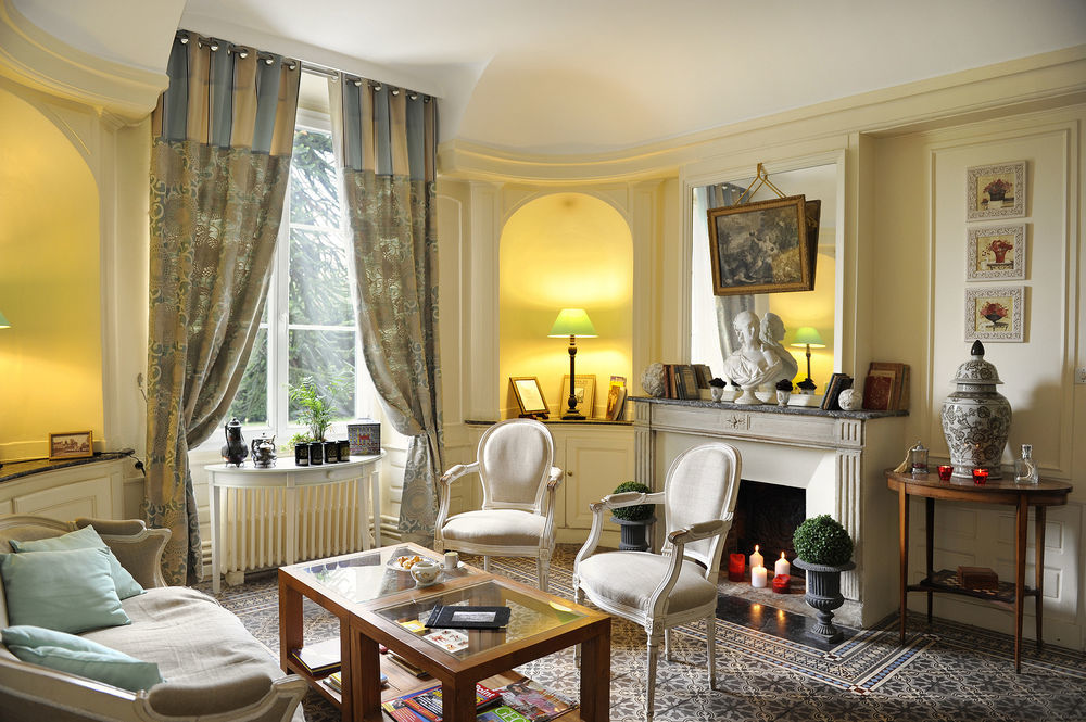 Logis Hotel Villa Marjane Saint-Jean-le-Blanc Exteriör bild