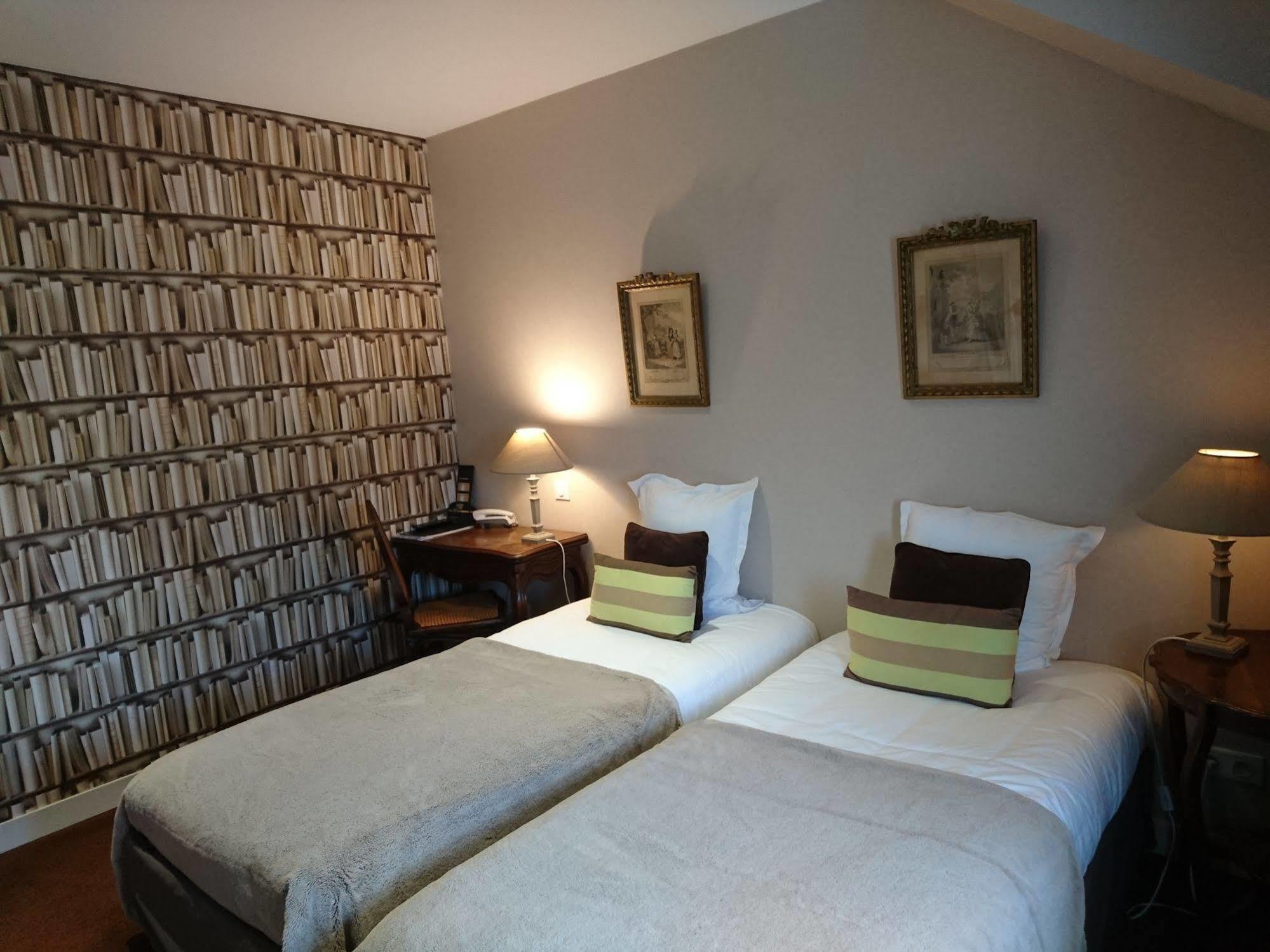 Logis Hotel Villa Marjane Saint-Jean-le-Blanc Exteriör bild