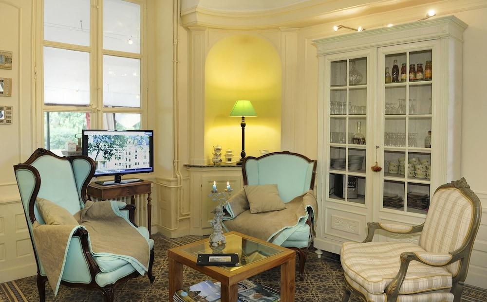 Logis Hotel Villa Marjane Saint-Jean-le-Blanc Exteriör bild